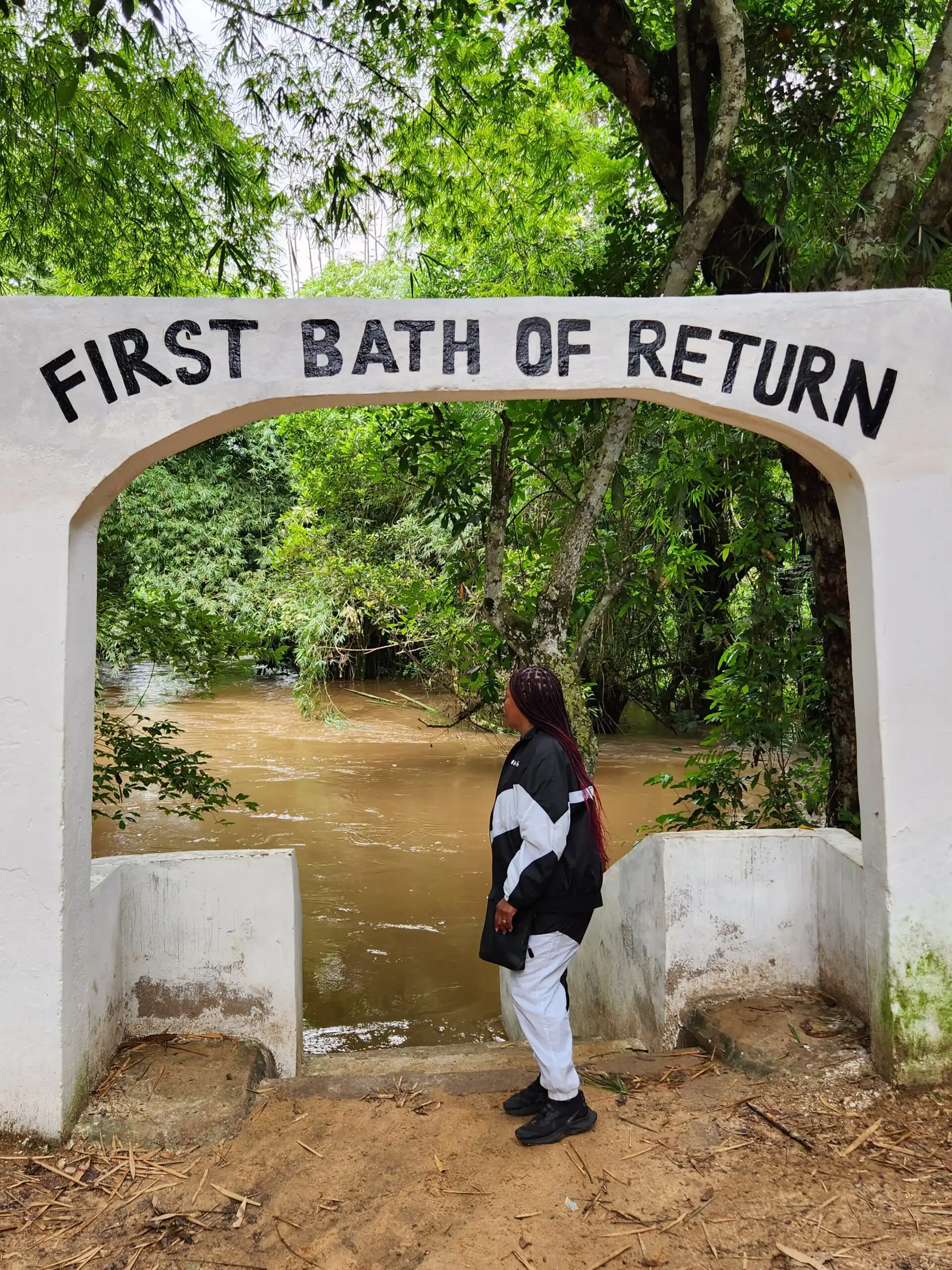 First Bath of Return arch