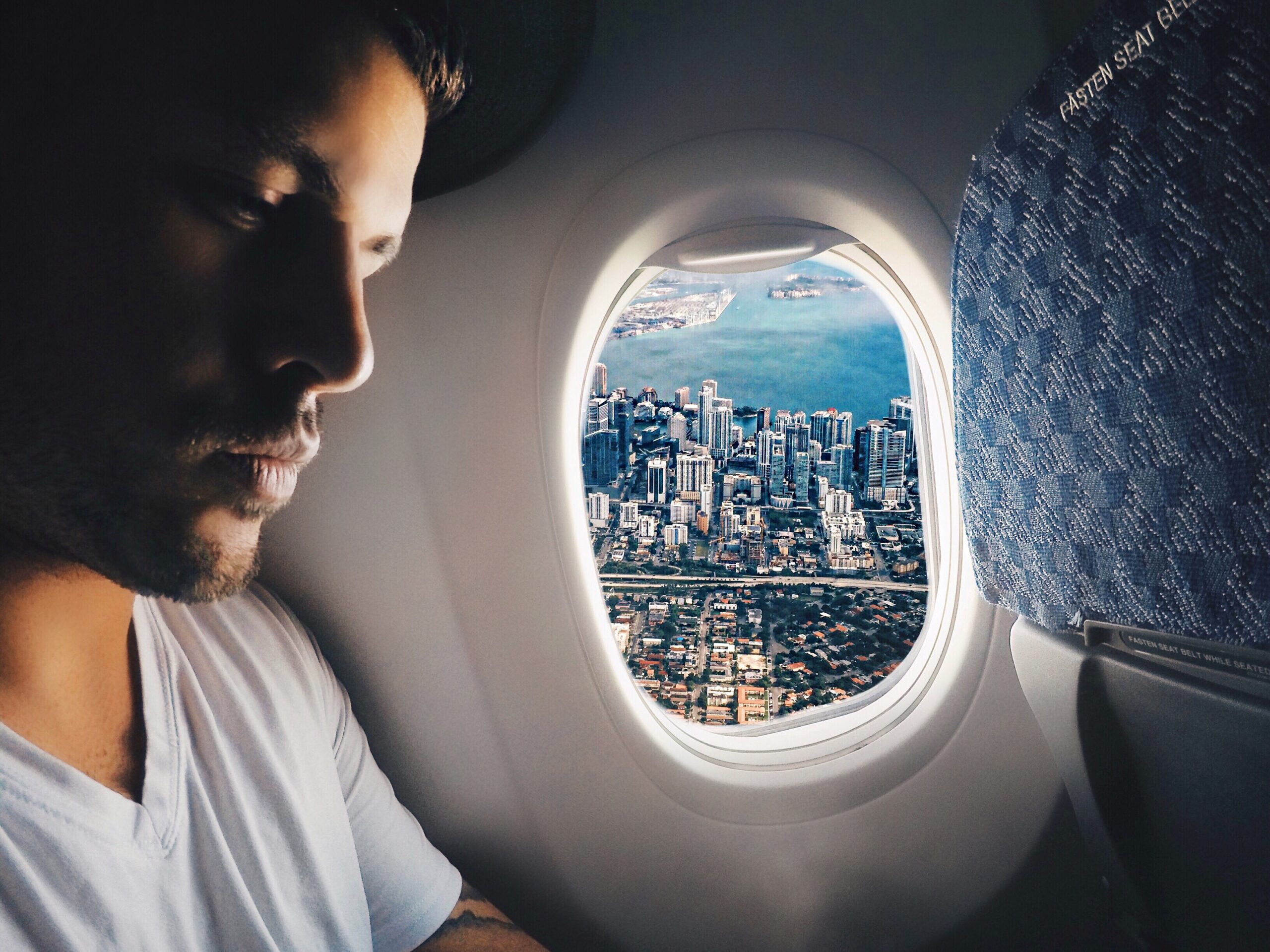 traveling over miami on my way to nicaragua gtonge1travels t20 WKdZ31 scaled 1